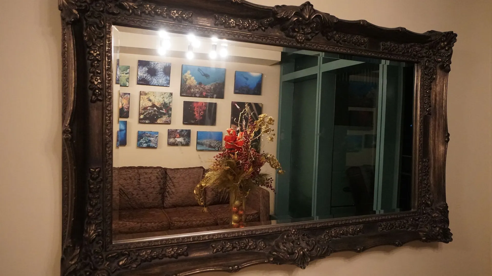 8 Forbes Town Road Suite Taguig Hotel
