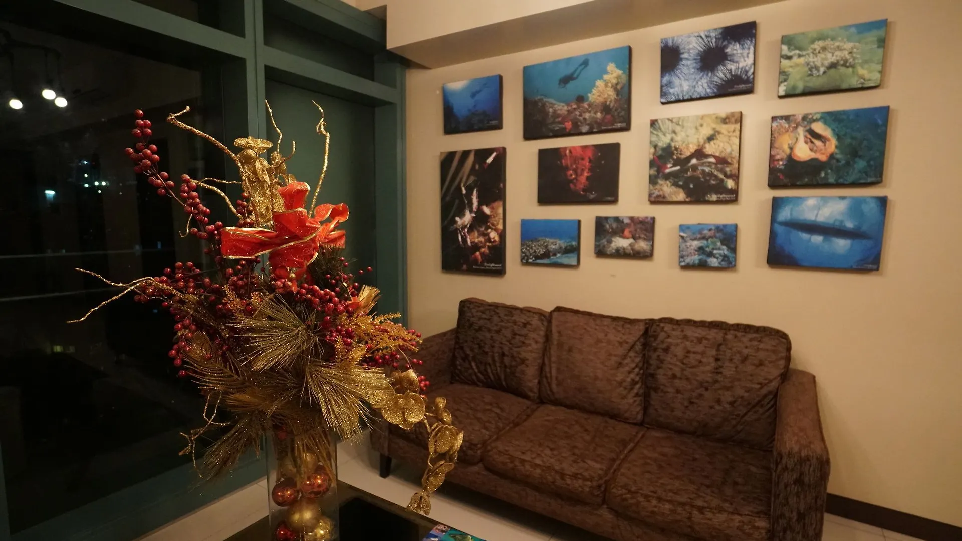 Hotel 8 Forbes Town Road Suite Taguig